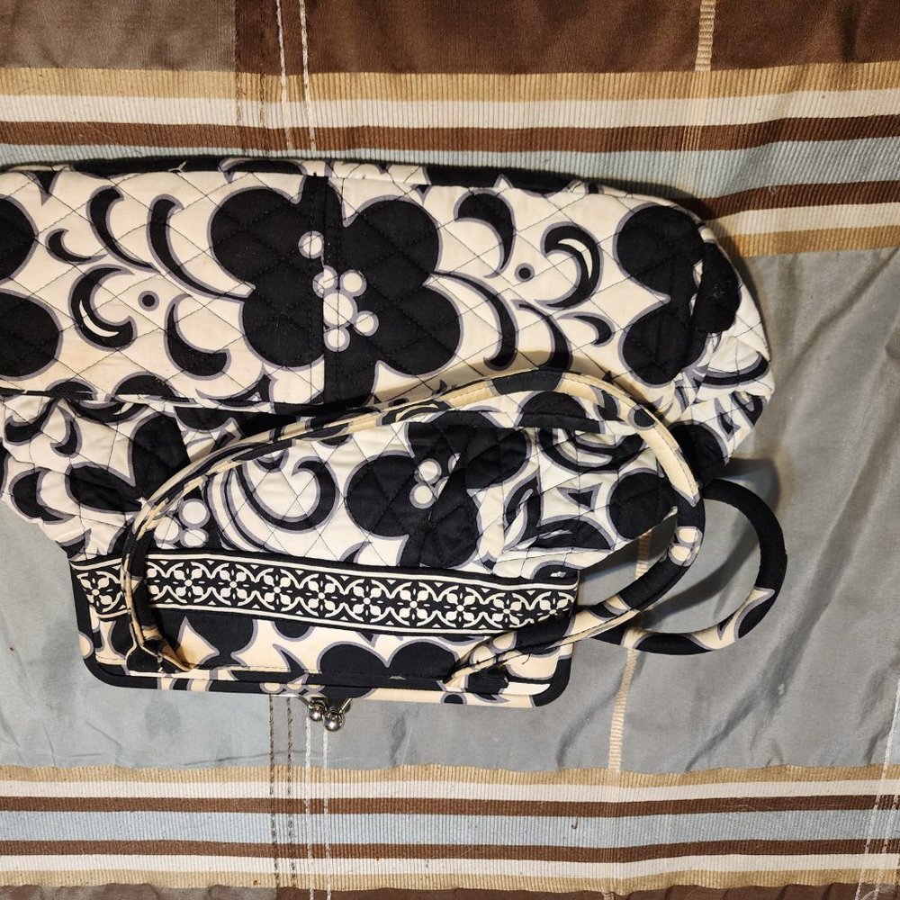 Purses - Picture 5 of 7